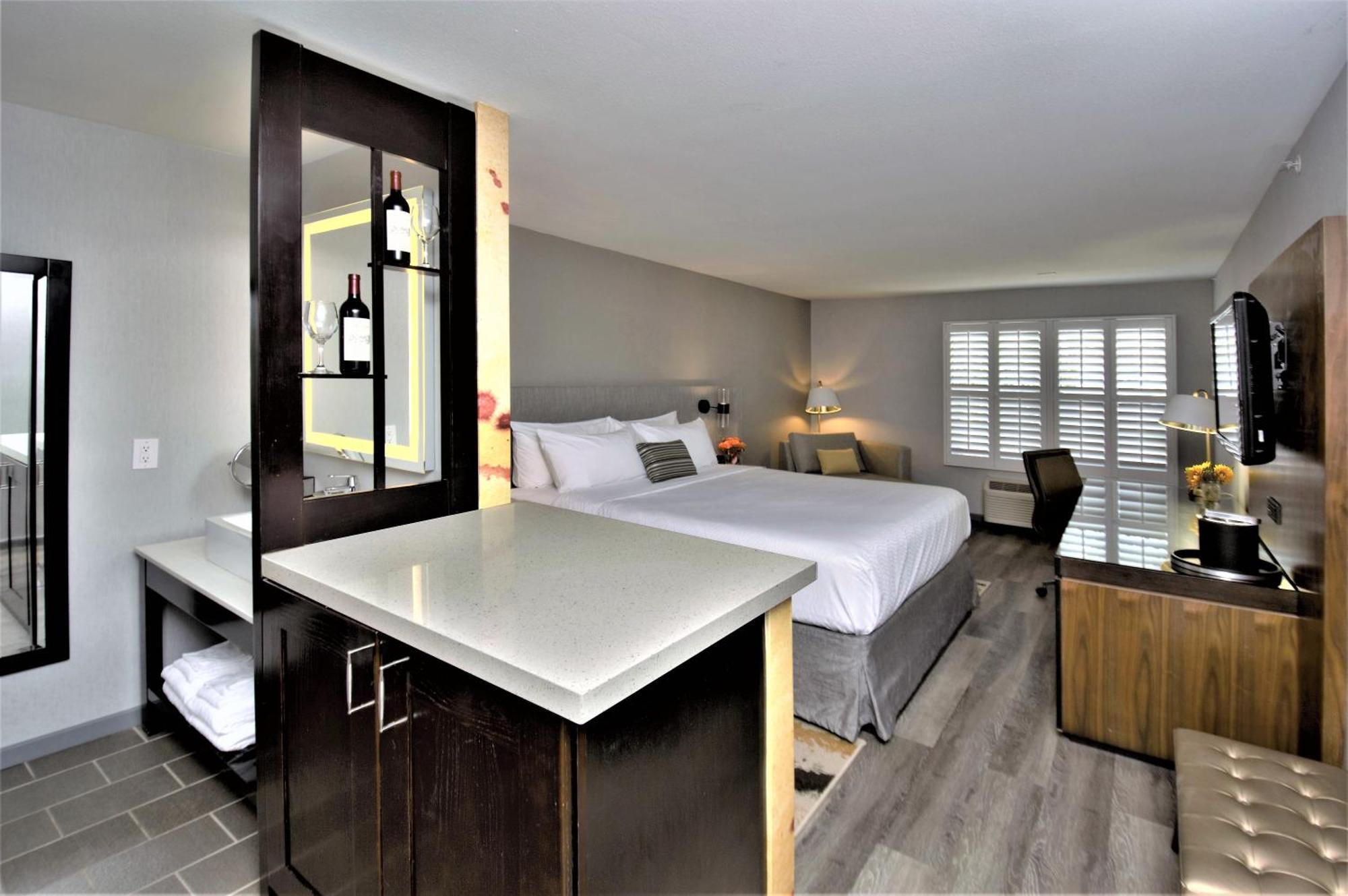 Standard King Room