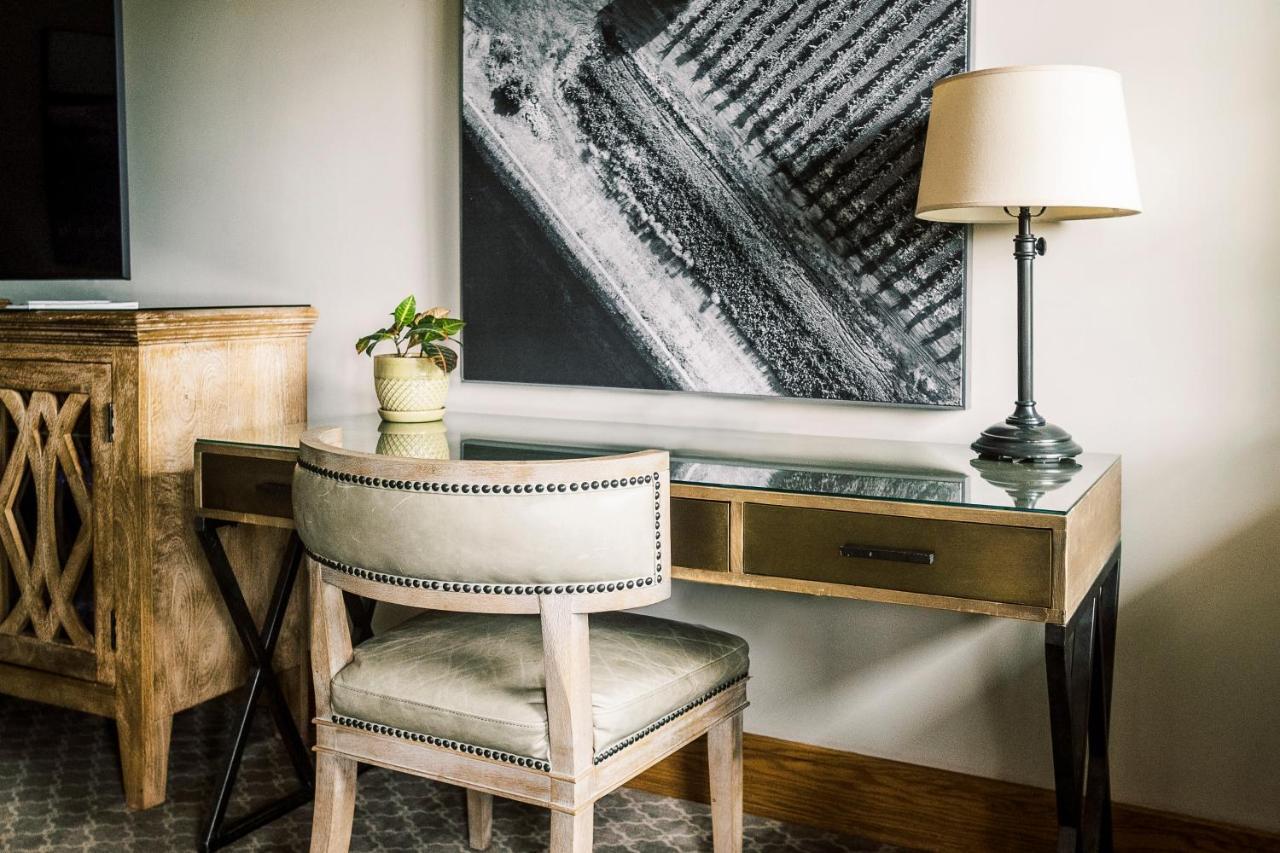 Executive King Room
