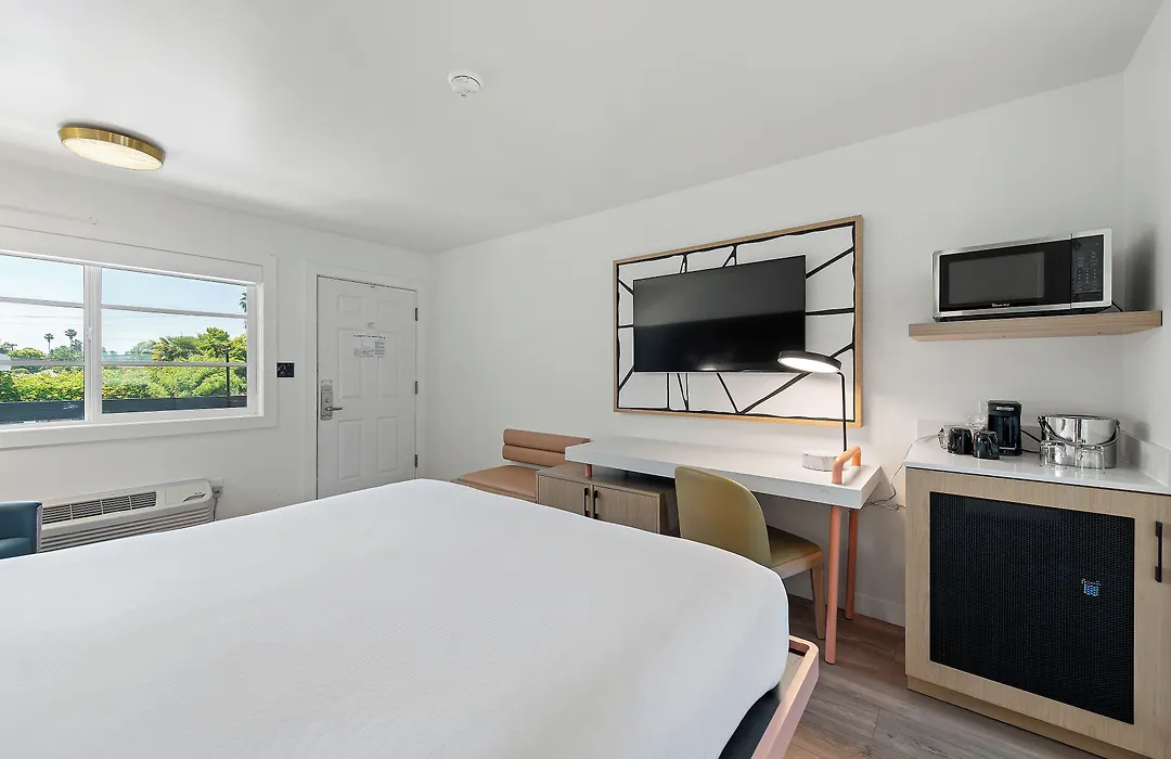 Goodspring Motel-1