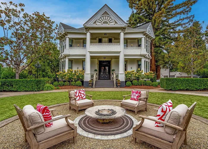 White House Napa Hotel