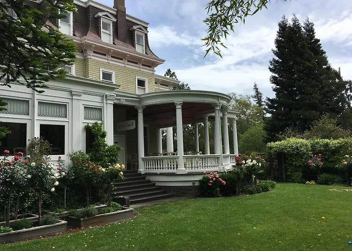Churchill Manor Napa
