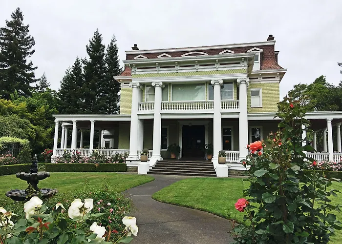 Churchill Manor Napa